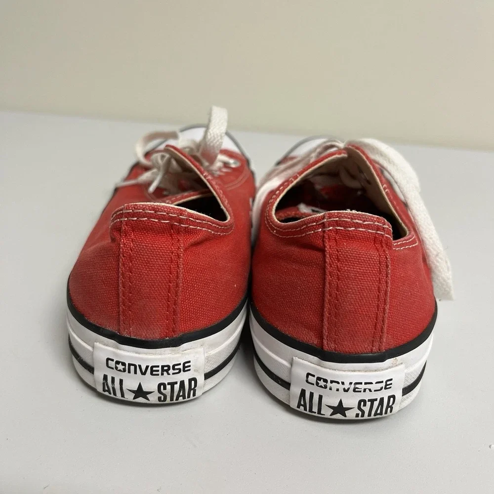 Converse Chuck Taylor All Star Low Top Red Canvas Sneakers Unisex Size 8 Skater